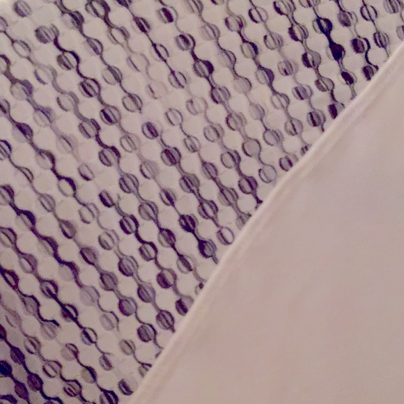 Workout top - Picture 3 of 3